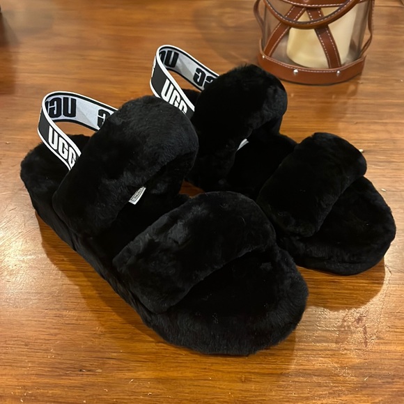 Ugg Australia Oh Yeah sandals slides shoes  black new Women’s size 7 - Picture 2 of 16